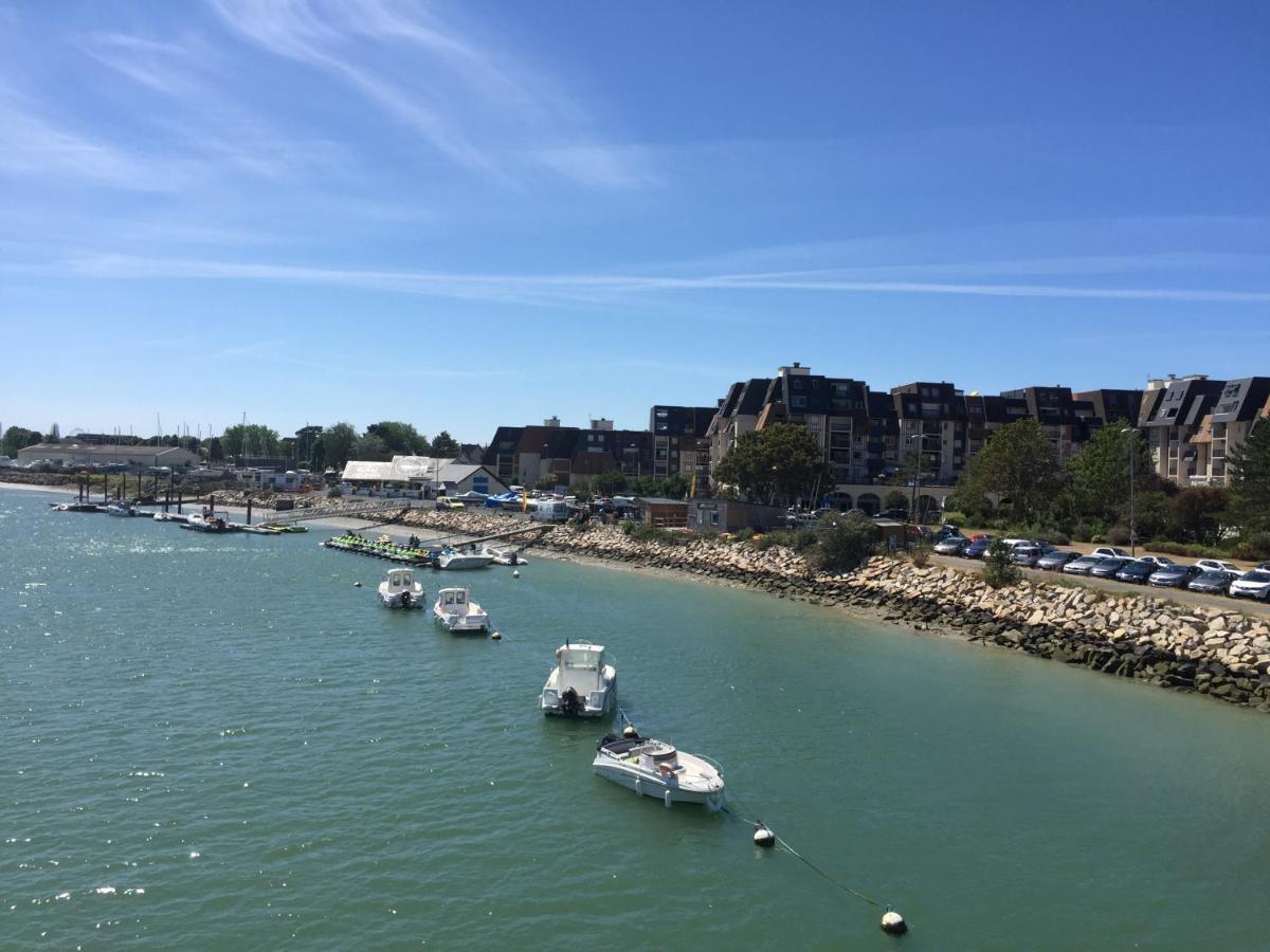 Ferienwohnung Chez Edwige à Cabourg Exterior foto