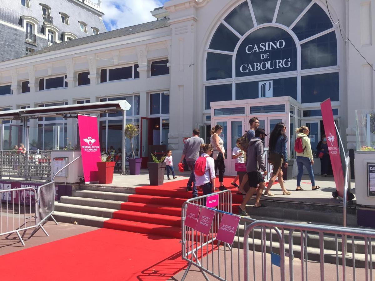 Ferienwohnung Chez Edwige à Cabourg Exterior foto